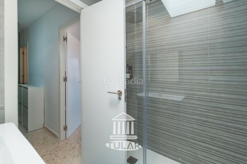 Foto 3ba64666-5c21-4fd3-81ce-a5336df2b3f1. Casa adossada amb xemeneia aparcament a El Juncal - Vallealto Puerto de Santa María (El)