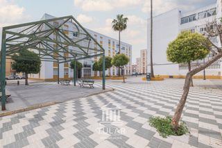 Piano terra in Crevillet. Piso bajo de 3 dormitorios en la zona de malacara en el puerto d