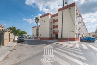 Appartamento in Pinar Alto. Piso de 3 dormitorios para reformar en zona la palma, el puerto
