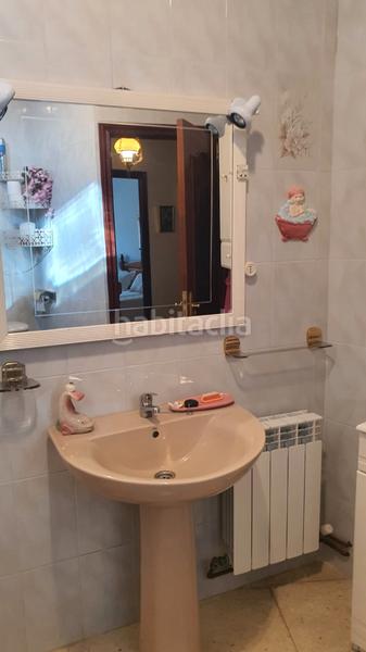 Foto 34ae0a9a-e0ee-40d7-85b7-f62d415b058a. Casa amb xemeneia calefacció aparcament a Lucillos