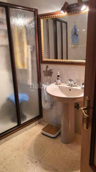 Foto faf932e3-b5bf-4ad1-af0b-f044070a8b20. Casa amb xemeneia calefacció aparcament a Lucillos