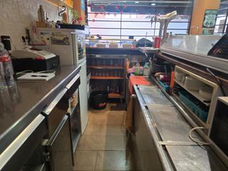 Lloguer Local Comercial a Calle del priorato 14. “negocio consolidado en leganés busca nuevo propietario: bar tot