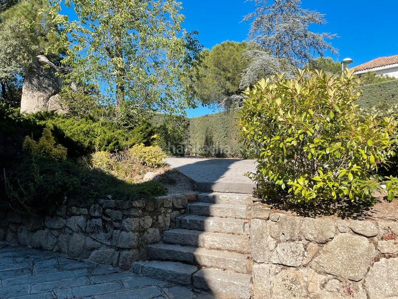 Foto 176fef7a-0415-4e7c-8578-9368aecfe270. Casa amb xemeneia calefacció aparcament piscina a Torrelodones