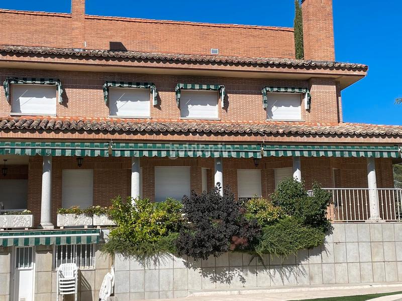 Foto 5fc9aade-ce6f-4acf-9dfc-53d8ecb91026. Casa amb xemeneia calefacció aparcament piscina a Torrelodones