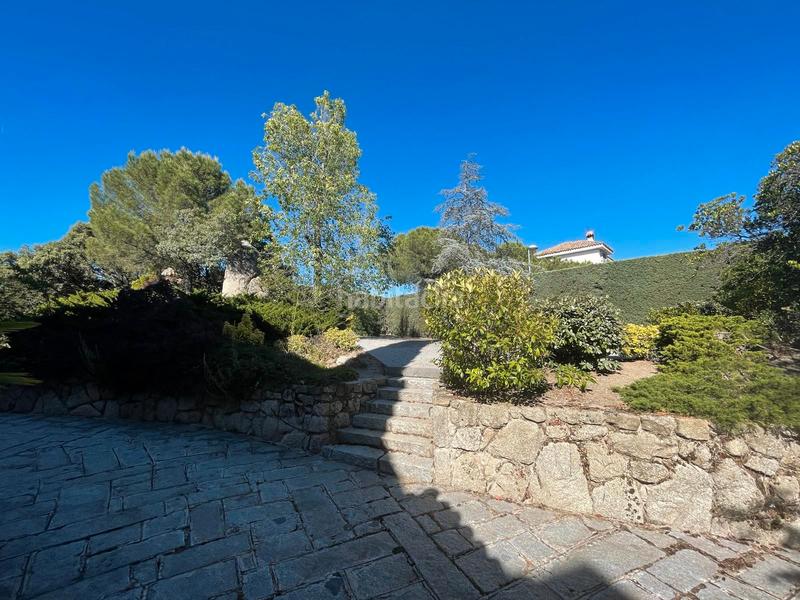 Foto 90104715-80e7-402f-92dd-55210cfcc604. Casa amb xemeneia calefacció aparcament piscina a Torrelodones