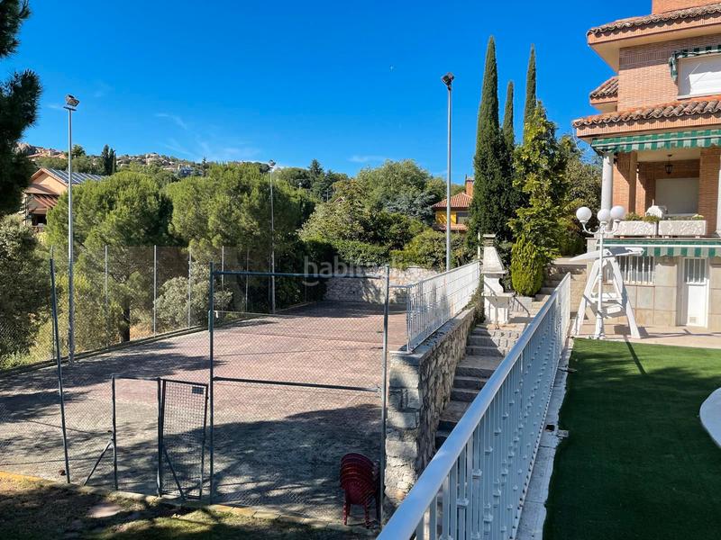 Foto db515e02-f33b-49bc-9e49-9e7056eb8362. Casa amb xemeneia calefacció aparcament piscina a Torrelodones