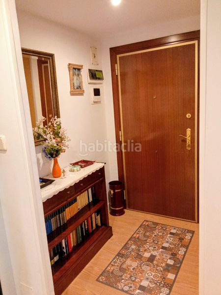 Foto fa8ea854-76e4-4465-8bf5-fbb49f79d8f0. Pis amb calefacció aparcament piscina a Casa Amarilla Galapagar