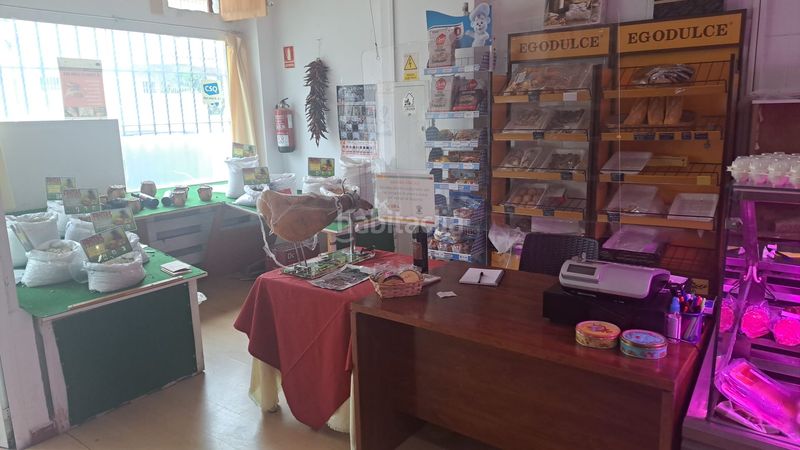 Foto 015a83f7-f58a-47fc-868b-511216bddc8d. Alquiler local comercial en calle quejigo 12 oportunidad unica traspaso de carniceria en Quijorna