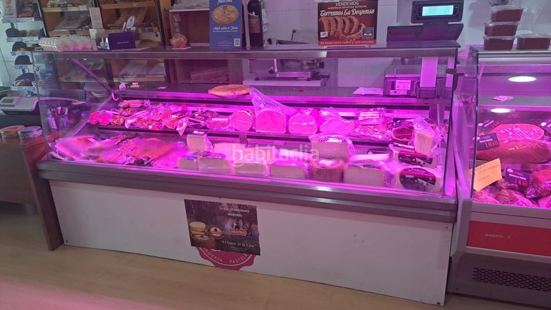 Foto b4507f8c-53ee-449b-8f19-f7e15605c03d. Alquiler local comercial en calle quejigo 12 oportunidad unica traspaso de carniceria en Quijorna