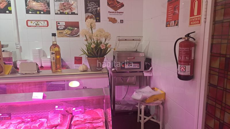 Foto c0db1806-1c73-4100-ac6f-82253295083e. Alquiler local comercial en calle quejigo 12 oportunidad unica traspaso de carniceria en Quijorna