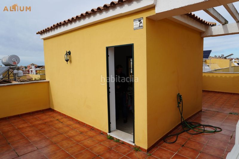 Foto 2f494503-d8af-4291-9191-67819b08a561. Casa amb aparcament piscina a Arco Norte - Avda España Dos Hermanas