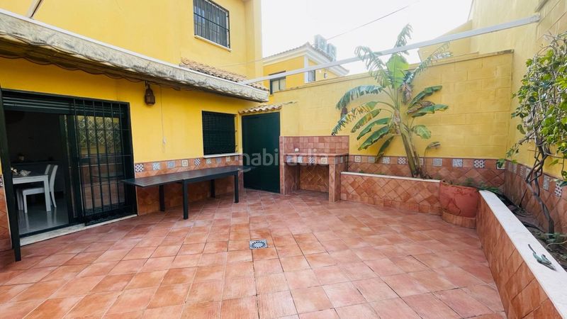 Foto 43aee133-cdea-4329-8ed8-06395e0d89a5. Casa amb aparcament piscina a Arco Norte - Avda España Dos Hermanas