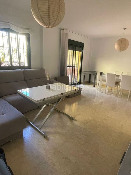 Foto 766c5364-3ed7-4332-a61a-7d99b9463ac5. Casa amb aparcament piscina a Arco Norte - Avda España Dos Hermanas