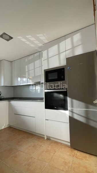 Foto ee23cf22-4a5c-4723-84c8-dfa573230135. Casa amb aparcament piscina a Arco Norte - Avda España Dos Hermanas