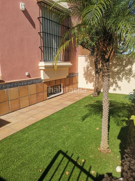 Foto 5b778f81-852f-423e-ac5d-5dd2fc618ed2. Casa amb aparcament a Aguadulce - Almadraba - Punta Candor Rota