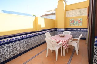 Appartement à Ayuntamiento-Barrio Alto. Piso en venta en v centenario, 2 dormitorios.