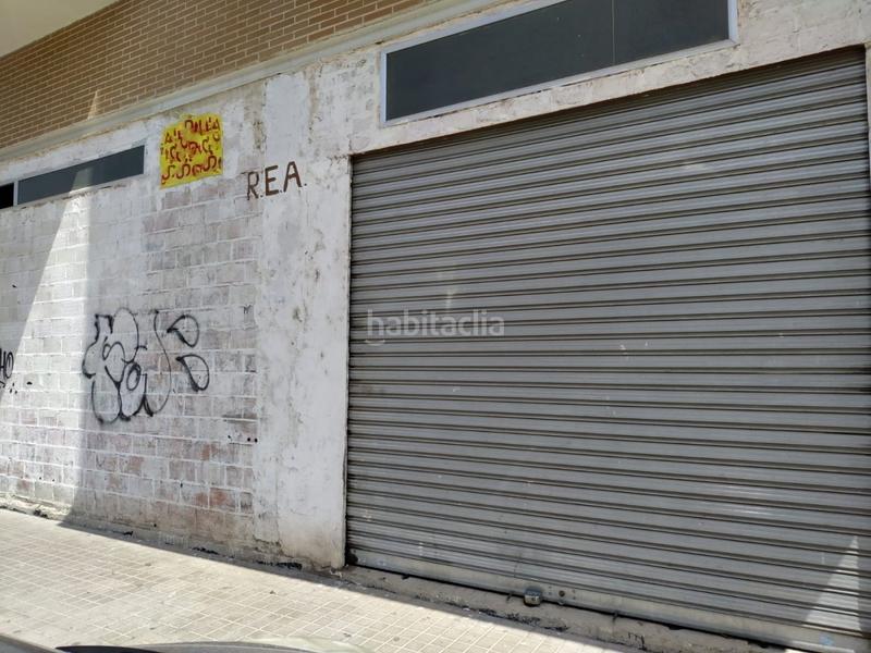 Foto e79b2bb0-f80e-4fa6-9265-56e61f74eb0d. Alquiler local comercial local a dos calles en Ausias March Alboraya