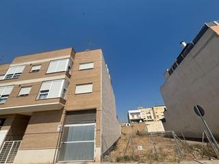 Terreny residencial a Meliana. Solar urbano de unos 305 m2 en meliana  zona nueva  cerca del me