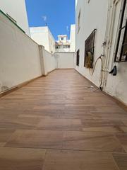Etagenwohnung in Alboraya Centro. Piso de 4 habitaciones  con terraza en zona botánico cabanilles