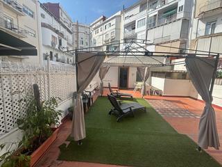 Affitto Appartamento in Russafa. Amplia vivienda de 3 dormitorios con terraza de 50 metros en ple