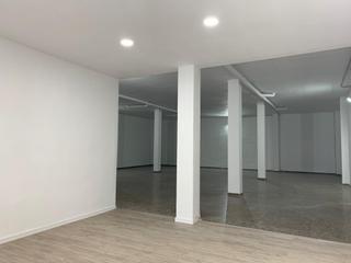 Local Comercial en Aiora. Local comercial reformado en camins al grau valencia ideal para