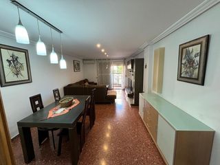 Flat in El Molí. Bonita  vivienda de proteccion oficial en torrente  con garaje y
