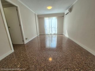 Flat in Parc Central. Vivienda totalmente reformada junto al parque central de paterna