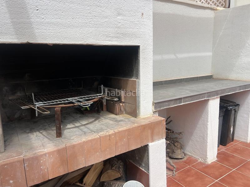 Foto 402feff7-2b7f-42a6-a398-a93c1d4e1954. Casa amplio chalet pareado con piscina privada en la almajada a pocos minutos de la playa san juan. en Mutxamel