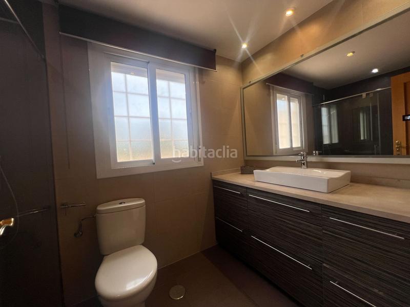 Foto 9b96dd9d-c3df-4472-bca2-9e89341bd269. Casa amplio chalet pareado con piscina privada en la almajada a pocos minutos de la playa san juan. en Mutxamel