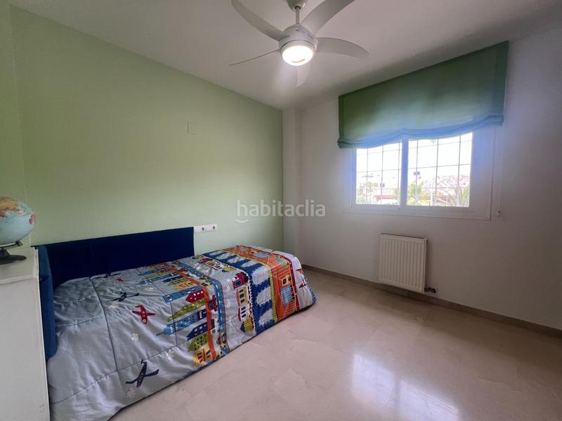 Foto a6ef5c2d-b975-4661-94a6-bb161431a159. Casa amplio chalet pareado con piscina privada en la almajada a pocos minutos de la playa san juan. en Mutxamel