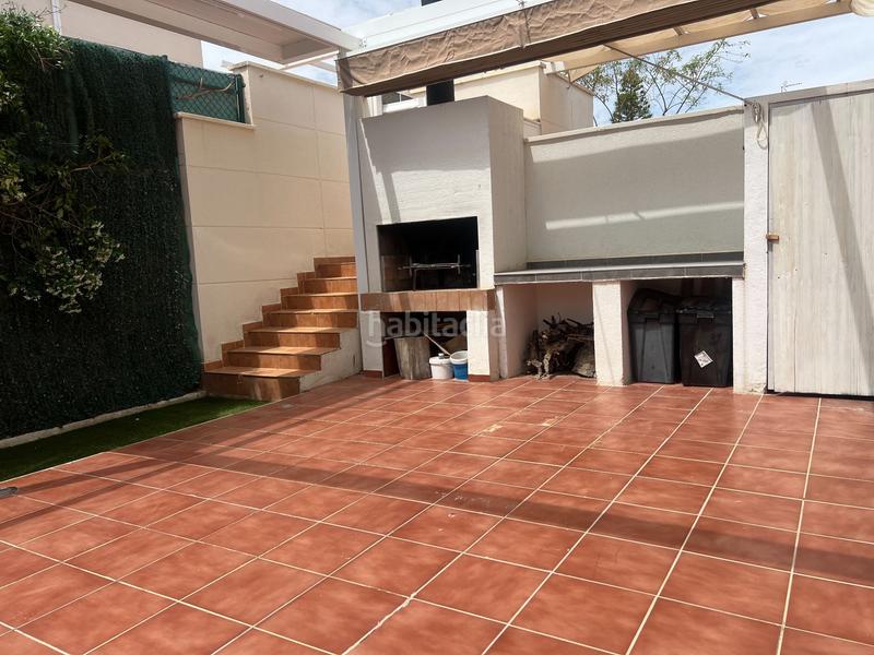 Foto cf1d0a20-dd2f-463c-8735-73574d8201c6. Casa amplio chalet pareado con piscina privada en la almajada a pocos minutos de la playa san juan. en Mutxamel