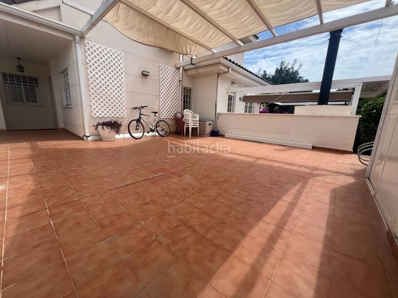 Foto fdda2f95-6e5c-47de-bd4f-dfb4bbb767e9. Casa amplio chalet pareado con piscina privada en la almajada a pocos minutos de la playa san juan. en Mutxamel