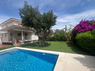 Lloguer Casa  Unicornio. Amplio chalet pareado con piscina privada en la almajada a pocos