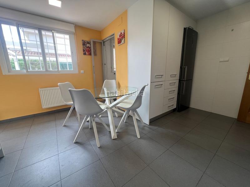 Foto 0ed7c273-6136-40dd-84d7-7dac1e302716. Alquiler casa amplio chalet pareado con piscina privada en la almajada a pocos minutos de la playa san juan. almajada en Mutxamel