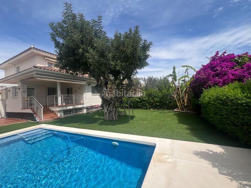 Foto b918c35d-f7ce-4782-a6c3-975afc8cda3c. Alquiler casa amplio chalet pareado con piscina privada en la almajada a pocos minutos de la playa san juan. almajada en Mutxamel