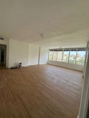 Alquiler Piso  Arpon. Amplio piso en zona cabo huertas  playa san juan de 135 m2