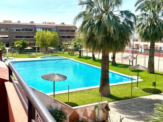 Casa  Maigmona. Chalet adosado reformado con 5 dormitorios, terrazas, sótano y g