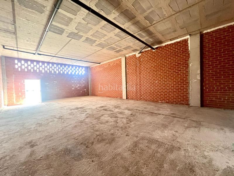 Foto dc0cd20e-dff3-4af5-913c-bb42207a09bc. Alquiler local comercial  en nou nazaret, playa san juan en San Juan de Alicante