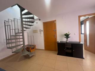 Miete Zweistöckige Wohnung  Carmen. Alquila ático dúplex con vistas al castillo en casco antiguo