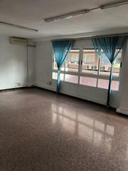 Oficina a Pont Nou - Corazón de Jesús. Entreplanta comercial ideal despacho abogados o asesoria, 140 m2