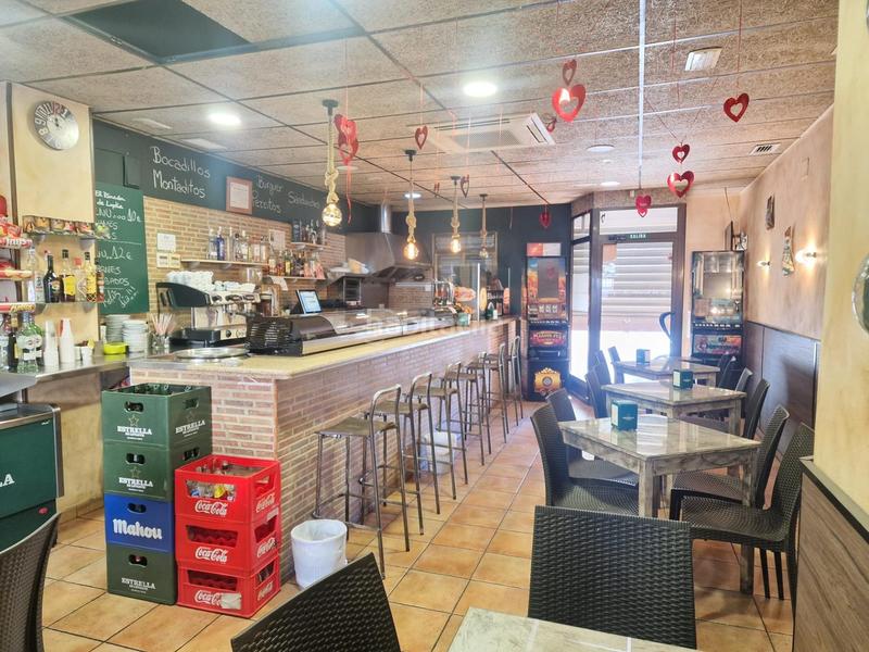 Foto 90b2602b-4ef1-4d97-ae1f-b87f59646f66. Rent business premise in Ciutat Universitària Elche / Elx