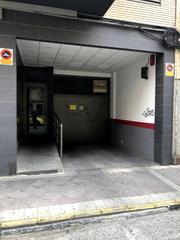 Parking coche en Plaza Crevillente - Antiguos Juzgados - El Asilo