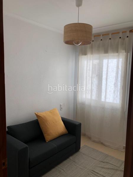 Foto 24881613-8238-4561-a247-2bf7a5a8f0a5. Alquiler piso alquiler de piso muy centrico con ascensor para entrar a vivir, amueblado y electrodomesticos. en Elche / Elx