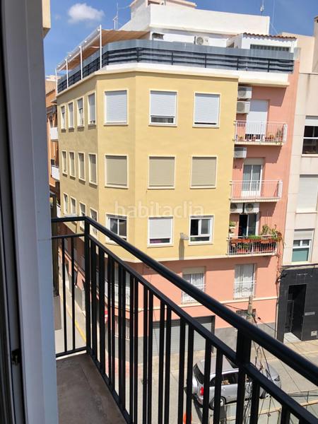 Foto 5eae2761-de57-44ec-a7e4-7b05dd67ec08. Alquiler piso alquiler de piso muy centrico con ascensor para entrar a vivir, amueblado y electrodomesticos. en Elche / Elx