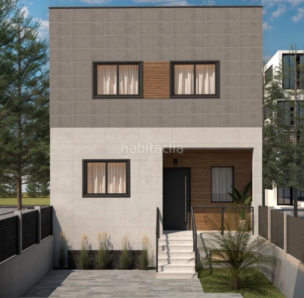 Foto f49b41ea-4c7b-4cfe-ae6c-db1b29e59bca. Casa adossada a Fuentebella-San Fermín-El Leguario Parla