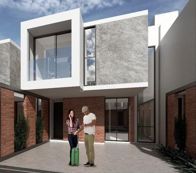 Foto d440a402-f2f1-4082-b0b3-6141923cb898. Maison jumelée dans Carranque