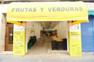Local commercial  Calle emilio sala hernandez. Local en venta en elche alicante
