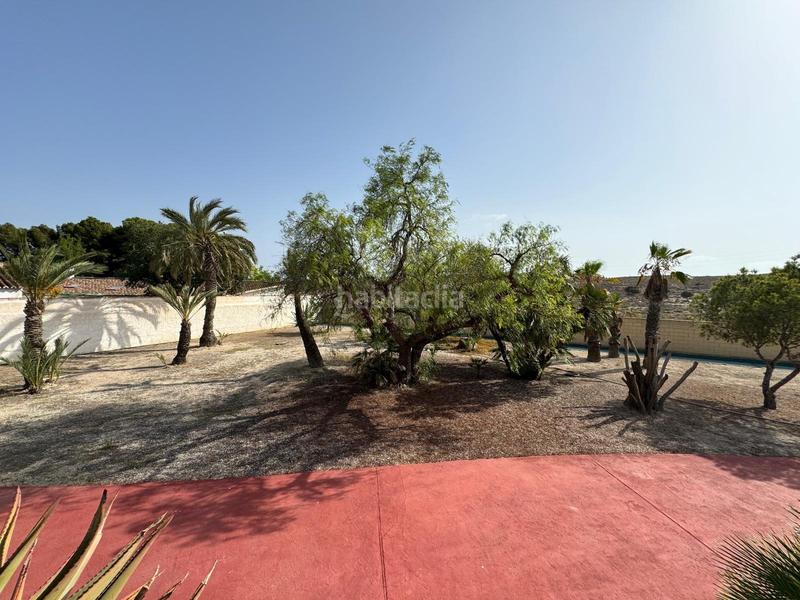 Foto 0c15cd4f-90e5-416f-a6f7-e3886095bd22. Chalet  independiente en venta en las paulinashogar provincial en Alicante