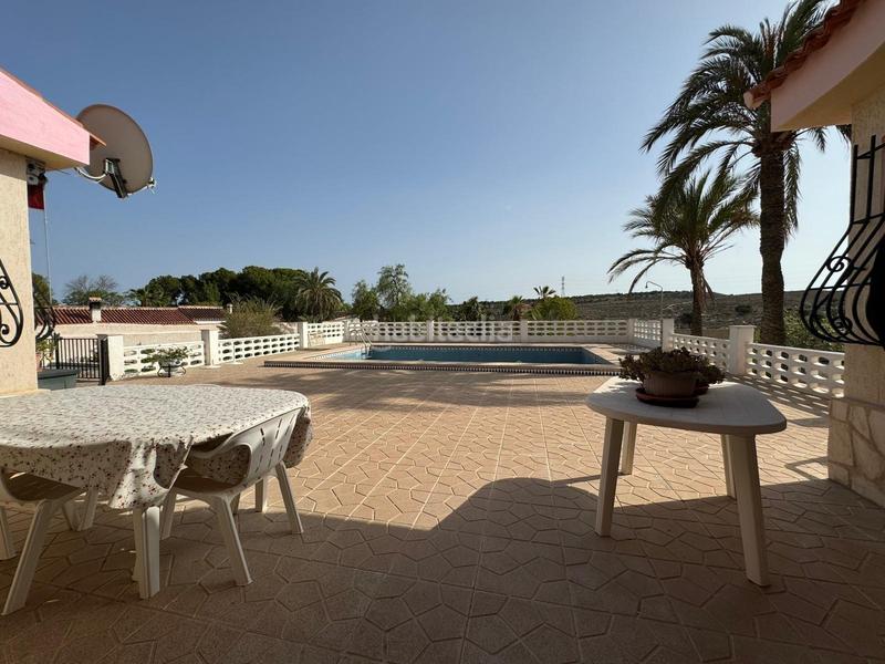 Foto 11bda3fd-af65-41aa-b0a0-bea6ccbe65bd. Chalet  independiente en venta en las paulinashogar provincial en Alicante