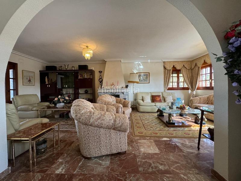 Foto 13bce5d9-caaa-498a-8a8f-64102eb6a100. Chalet  independiente en venta en las paulinashogar provincial en Alicante